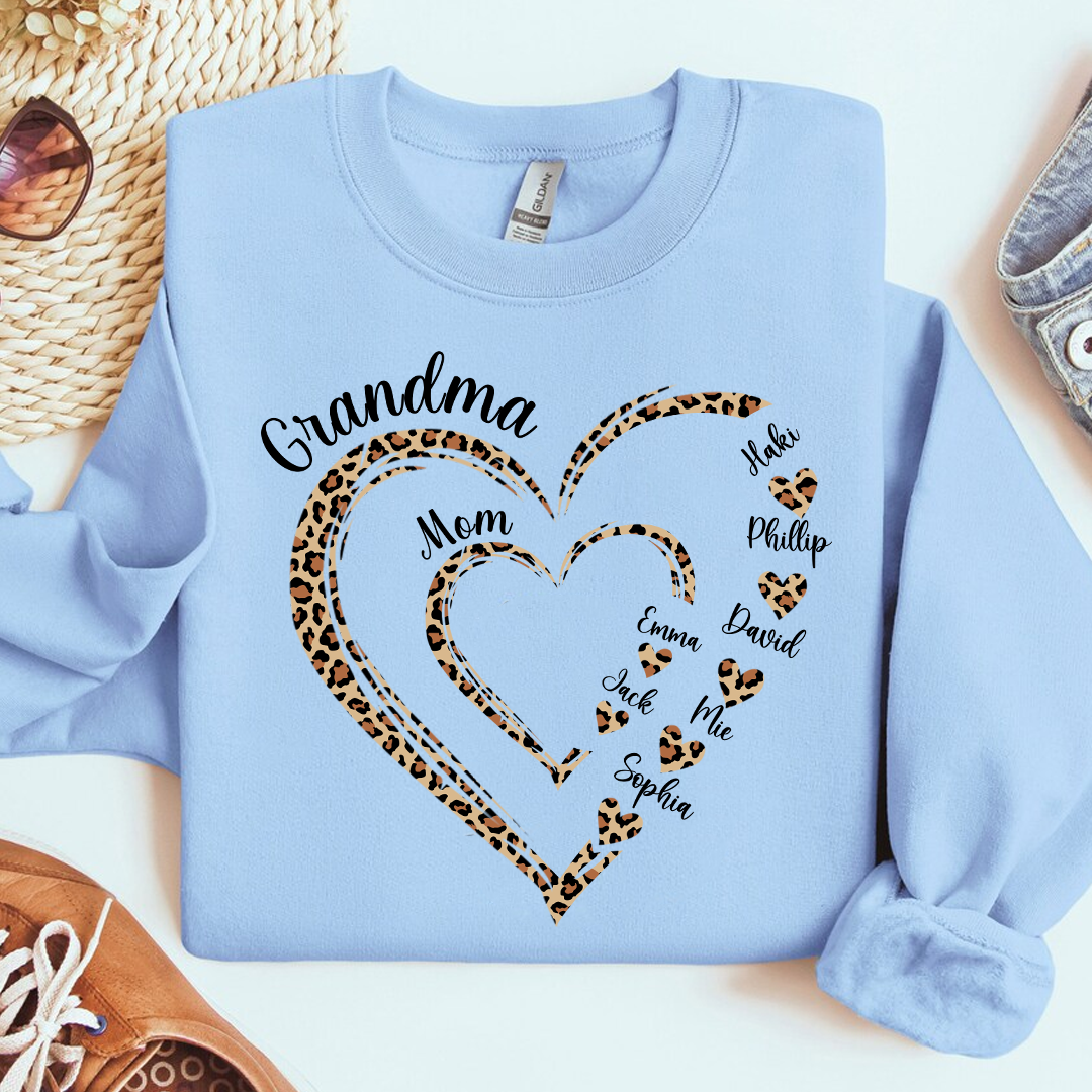 Personalized Mom Grandma And Grandkids Hearts Gift For Grnadma Sweatshirt NVL01DEC23KL2